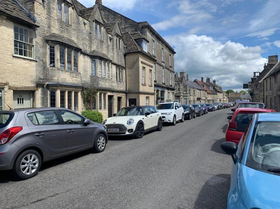 Cosy Cotswolds Retreat Near Bath & Castle Combe Διαμέρισμα Τσίπενχαμ Εξωτερικό φωτογραφία